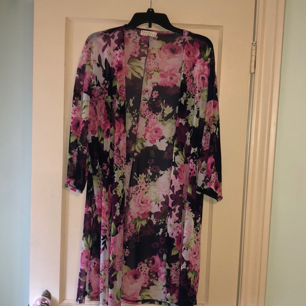 Floral and sheer Kimono